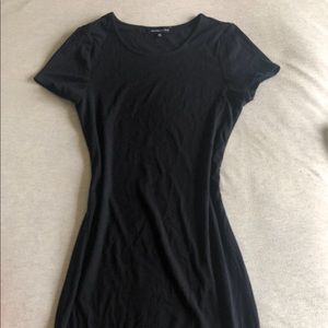 Fitted short black dress